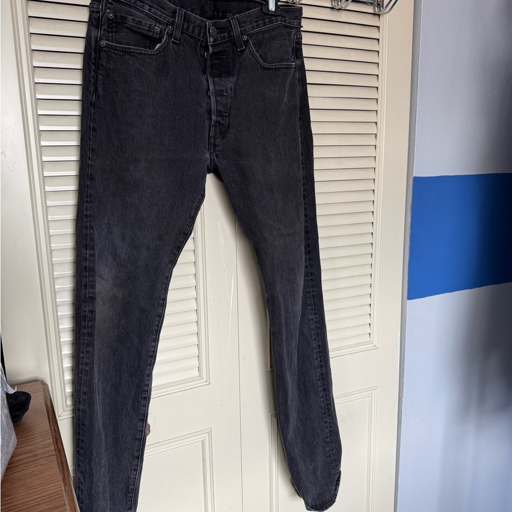 Signature by Levi Strauss Men's Charcoal Straight Jeans